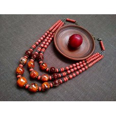 Necklace Patsyorka of lampwork beads orange/red 3 threads