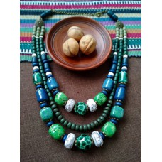 Necklace Korali of ceramic beads turquoise/green 3 threads