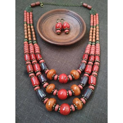 Necklace Patsyorka and earringsof ceramic beads colourful 3 threads