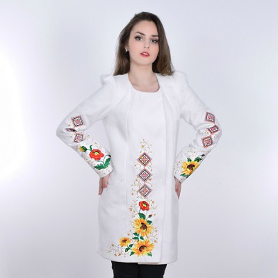 Embroidered coat "Valley of Sun" white