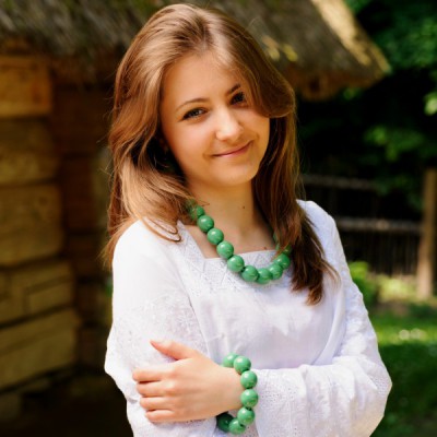 Wooden Necklace + Bracelet + Earrings Green