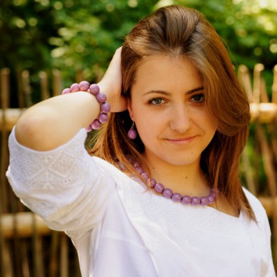 Wooden Necklace + Bracelet + Earrings Violet