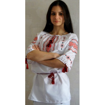 Embroidered blouse "Traditional Beauty"
