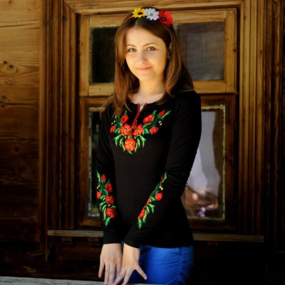 Embroidered t-shirt with long sleeves "Poppies Small" on black