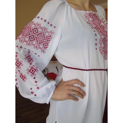 Embroidered  blouse "Shining Moon Red on White"